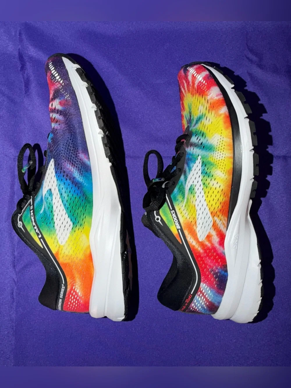 New Brooks Launch 5 Women’s Running Shoes in Tie-Dye Rainbow Size 10.5
